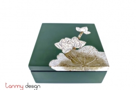 Green square box with hand-painted lotus 15*H6cm